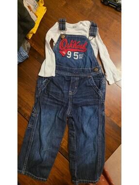 Oshkosh Boys Overalls and Gerber Long Sleeve Onesie Size 24 Months